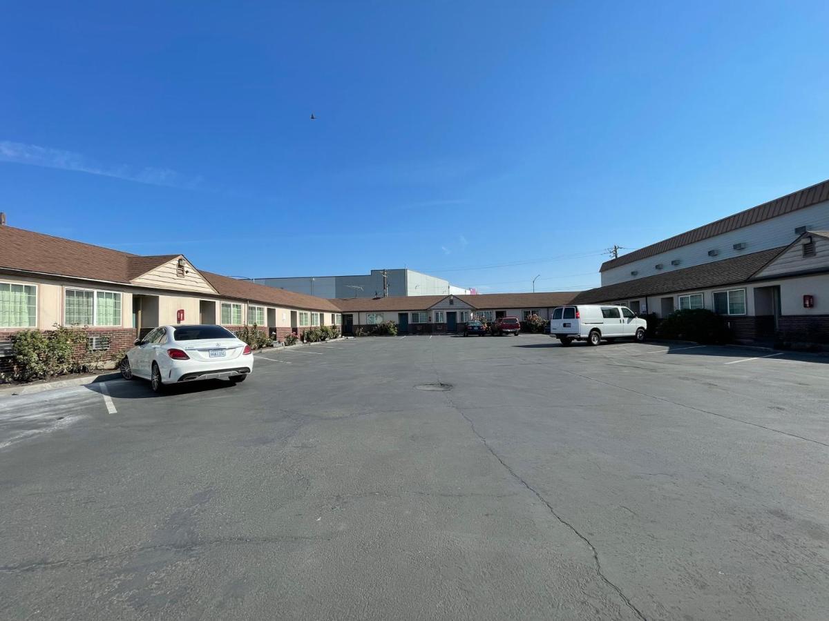 Holiday Motel Портленд Екстер'єр фото